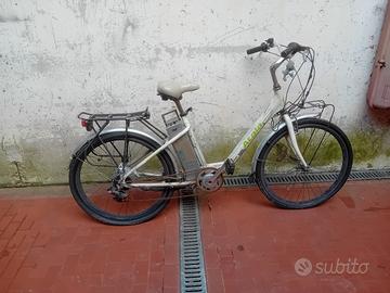 city bike elettrica cerchio 26 batterie a litio