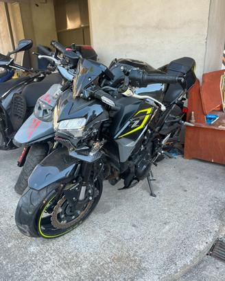 Kawadaki z900 2024 incidentata, pezzi di ricambio