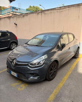 Clio TCe 12V 90 CV 5 porte Moschino - 2019