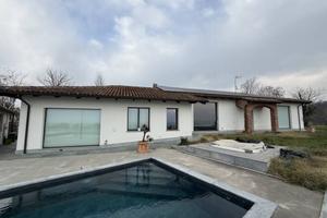 Immobile in asta di 1047 m² con più di 5 locali e 