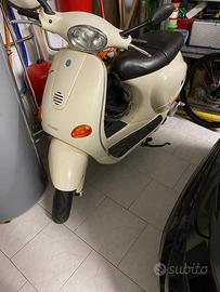 Piaggio Vespa ET 4