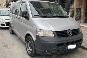 2008 volkswagen T5 6 posti autocarro