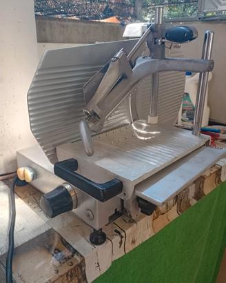 Affettatrice professionale 