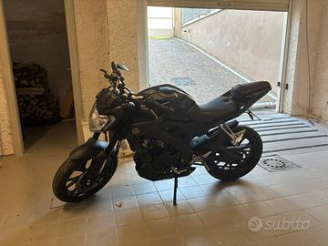 Yamaha mt-125 total black
