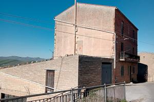 Intera Palazzina a BLUFI