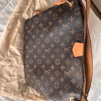 Louis Vuitton Graceful PM