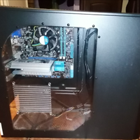 Middle tower PC con masterizzatore e lettore SD