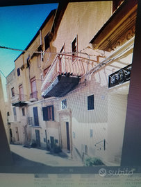 Vento apartamento con magazino