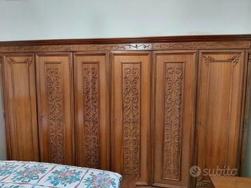Camera da letto completa in legno massello
