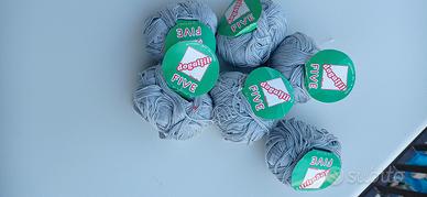 gomitoli di cotone 