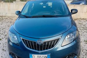 Lancia Ypsilon 1.0 FireFly 5 porte S&S Hybrid Silv