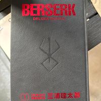Berserk deluxe (Vol. 1)
