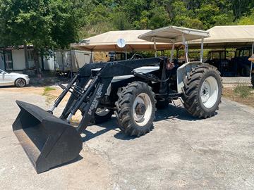 LAMBORGHINI 480DT CON PALA E FORCA