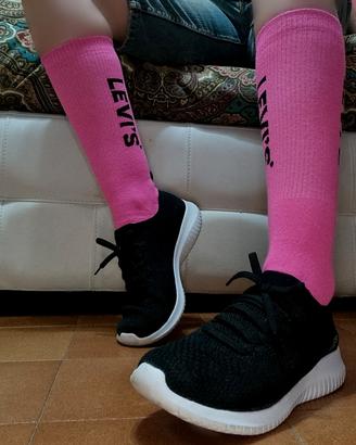 Scarpe da ginnastica.  nero bianco 