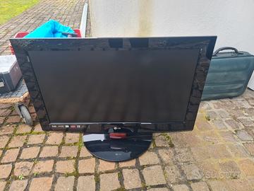TV  LG  32 