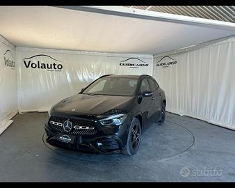 MERCEDES BENZ GLA 200 d automatic