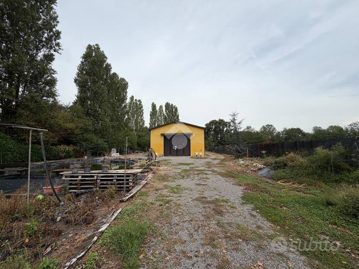 TER. AGRICOLO A CASTELLANZA - Vista 5