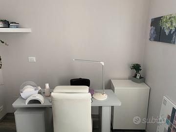 Postazione per onicotecnica