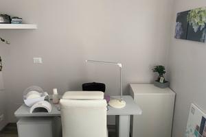 Postazione per onicotecnica