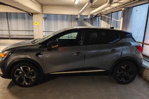 Captur 1.6 full ibrida top di gamma come nuova