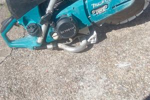 Makita taglia cemento