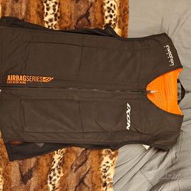 Airbag moto Ixon  tg XL  3 mesi gratis 