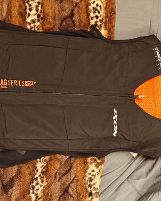 Airbag moto Ixon  tg XL  3 mesi gratis 