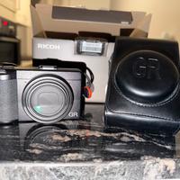 RICOH Gr IIIx– Perfette condizioni – 900€