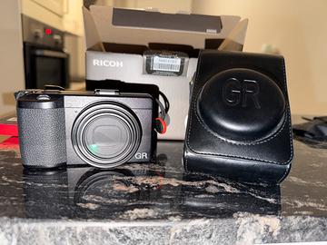 RICOH Gr IIIx– Perfette condizioni – 900€