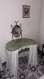 toeletta da camera vintage