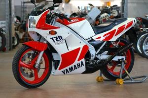 Yamaha TZR 250 conservata TZR250 1988