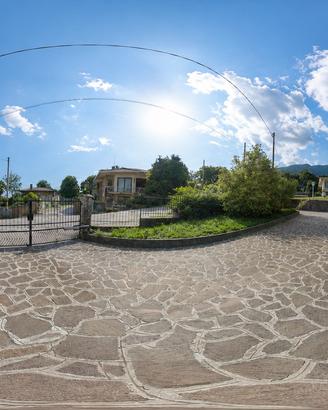 Villa singola con giardino ai piedi del Monte Grap