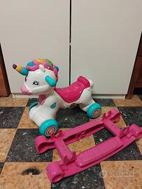 Unicorno Clementoni, con dondolo e ruote