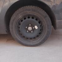 cerchio in ferro  renault 5 fori R16