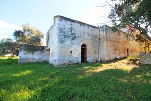 CASA DI CORTE A OSTUNI