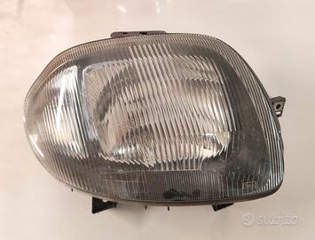 Coppia fanali anteriori Renault Clio 2001