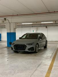 Audi A4 Avant 40TDI