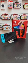 Console Nintendo switch Oled completa di accessori