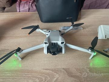 Dji Mini 3 con DJi RC, 2 batterie borsa accessori