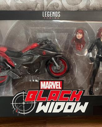 Marvel Legends Black Widow con moto