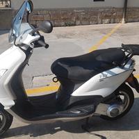 Piaggio Fly 150 - 2012 BEN TENUTO