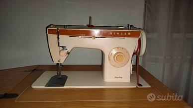 Macchina da cucire Singer 247