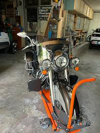 Moto Indian