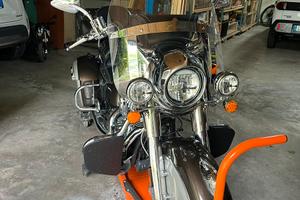 Moto Indian