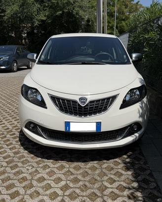 LANCIA YPSILON 1.0 FireFly 70 CV Hybrid A Ferretti