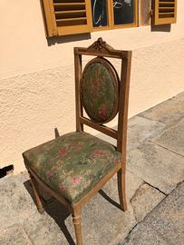 Sedia d'epoca con medaglione stile Neoclassico / L