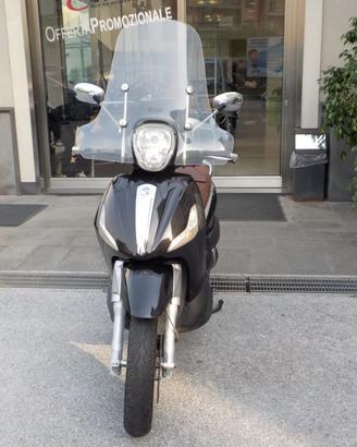 PIAGGIO Beverly 300 i.e. Anno