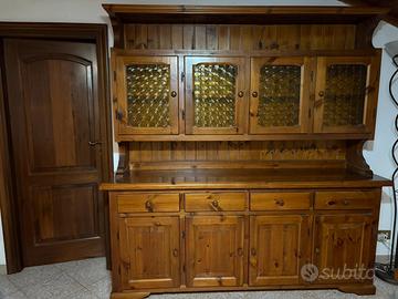 credenza in legno di noce