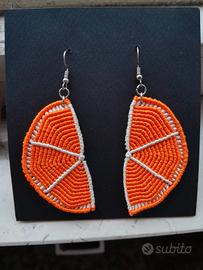 Orecchini arancia macramé