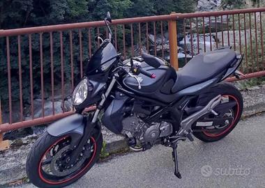 Suzuki SFV Gladius 650 - 2015